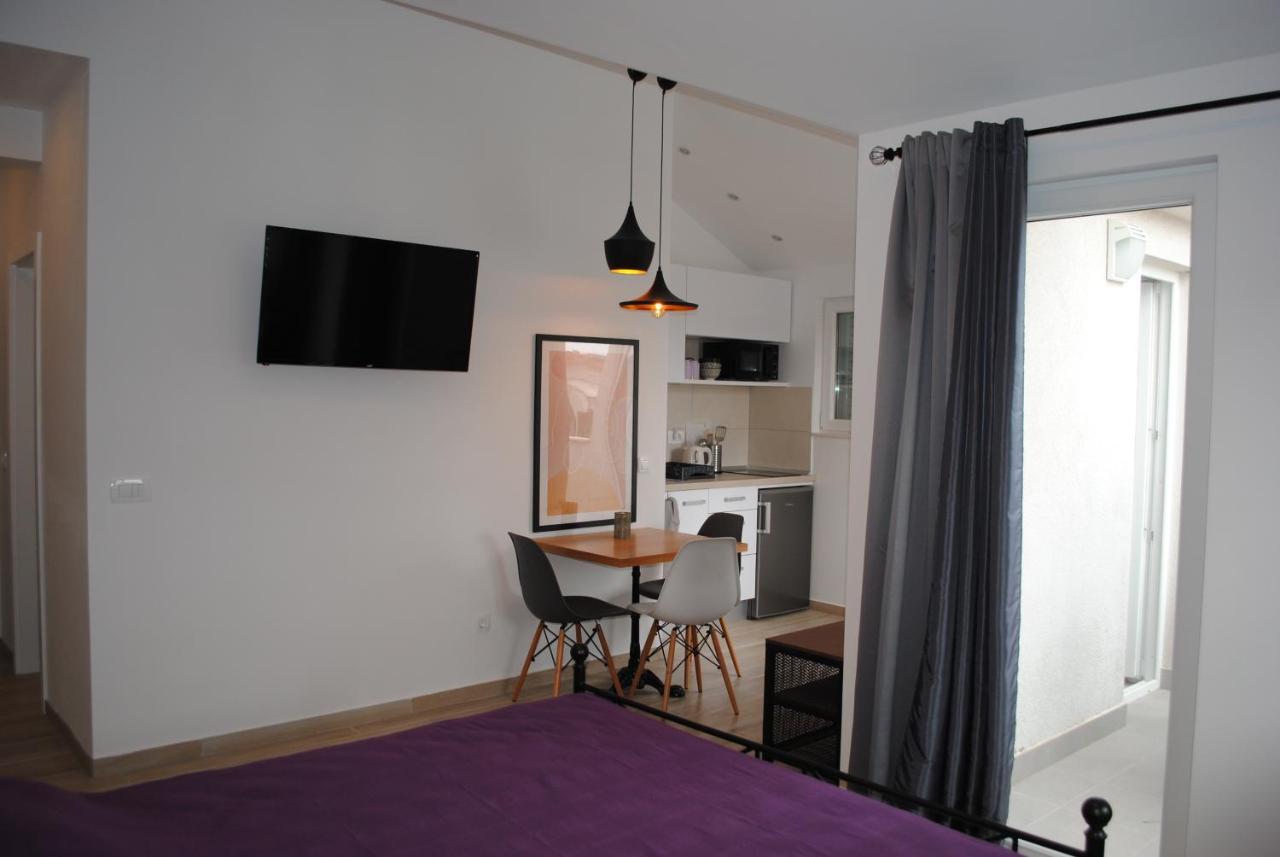 Apartments Natura มาคาร์สกา ภายนอก รูปภาพ